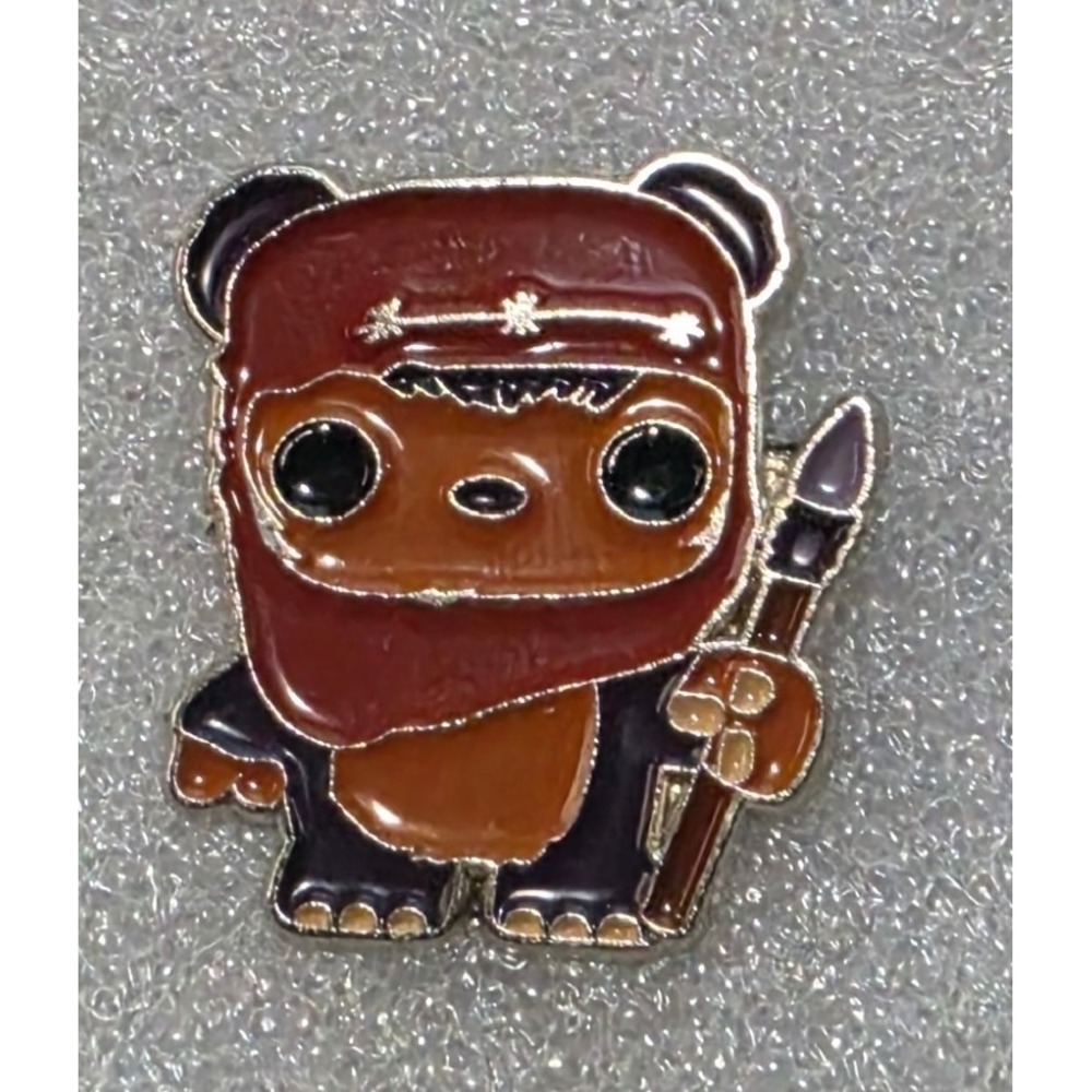 Star Wars Wicket Ewok Enamel Pin Brown Tan Silver Tone Lapel Pin Wicket Warrick